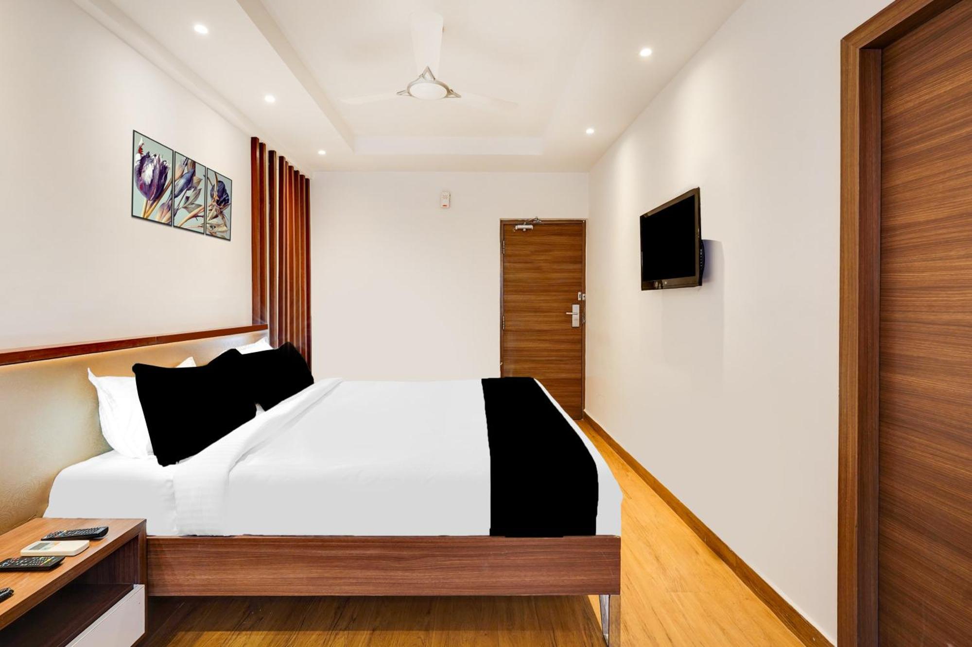 Super Townhouse Oak Kodambakkam Formerly Cine City Csennai Kültér fotó